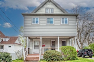 11 Adams St, Taunton, MA 02780