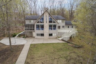 7321 E Hudson Pointe Ln, New Carlisle, IN 46552