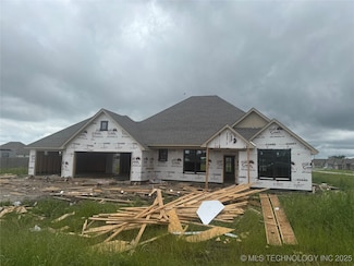 7018 E 143rd St N, Collinsville, OK 74021