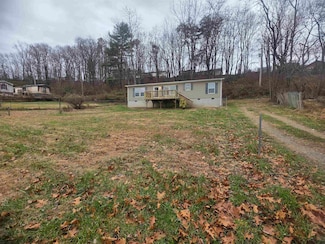 59 Escort Ln, Peterstown, WV 24963