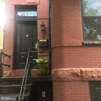 807 A St SE Unit 2, Washington, DC 20003