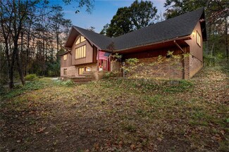 106 Burdine Dr, Easley, SC 29640