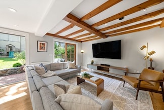 30 Green St, Charlestown, MA 02129