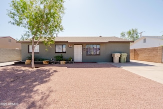 5637 N 63rd Dr, Glendale, AZ 85301