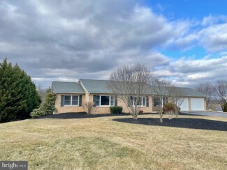 126 Game Trail Rd, Falling Waters, WV 25419
