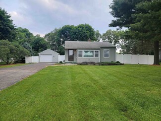 5676 Stateline Rd, South Beloit, IL 61080