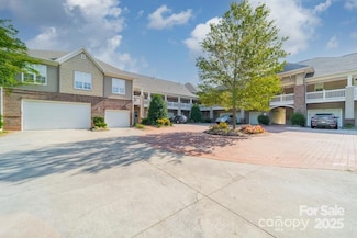 9047 Rosalyn Glen Rd, Cornelius, NC 28031