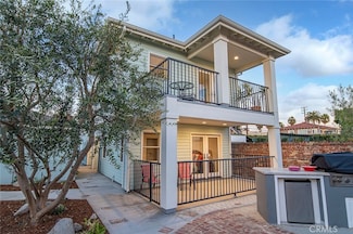 2723 E Ocean Blvd, Long Beach, CA 90803