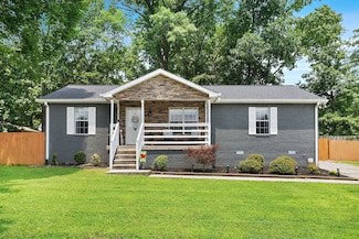 904 Libby Ln, Hermitage, TN 37076
