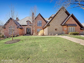 9500 Falling Waters Dr E, Burr Ridge, IL 60527