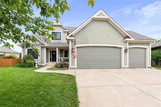 23968 Eagle Ct, Paola, KS 66071