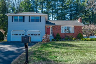 16 Longwood Dr, Albany, NY 12211