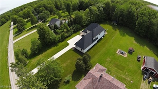 8860 Sharp Rd, Olmsted Township, OH 44138