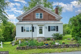 990 Town Hill Rd, York Springs, PA 17372