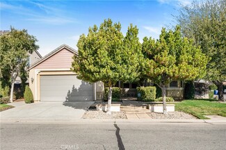 3585 Barclay Square, Clovis, CA 93619