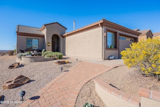 2021 W Escondido Canyon Dr, Green Valley, AZ 85622
