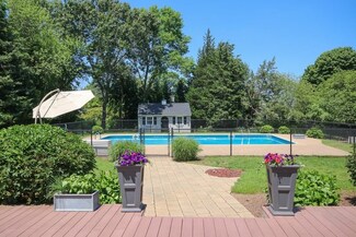 30 River St, Kingston, MA 02364