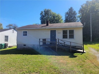 214 Moffitt Dr, High Point, NC 27265