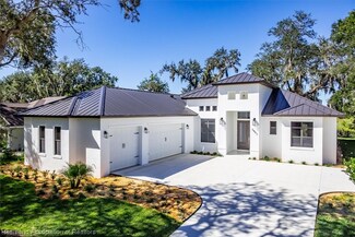 3882 Enchanted Oaks Ln, Sebring, FL 33875