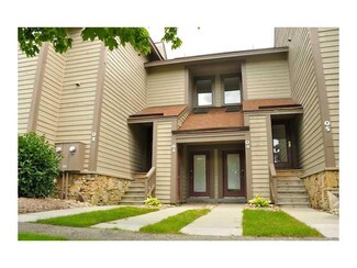 3 Sunridge Dr, Champion, PA 15622