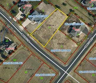 W2426 Mariah Ln, Oconomowoc, WI 53066