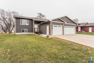 404 Kia Dr, Hartford, SD 57033