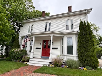 14 Portsmouth Ave, Exeter, NH 03833
