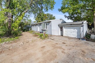 113 Ontario Place, Liverpool, NY 13088