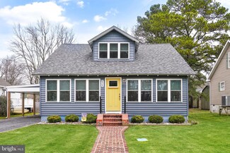 6565 Church St, Chincoteague Island, VA 23336