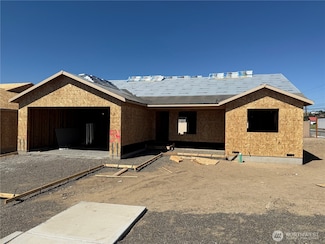 10 Salmon Dr, Wenatchee, WA 98801