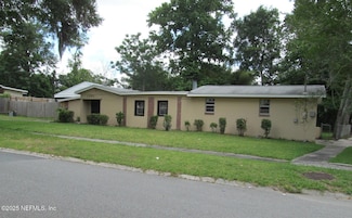 1261 Knobb Hill Dr, Jacksonville, FL 32221