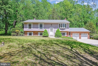 1176 Goldfinch Ln, Millersville, MD 21108