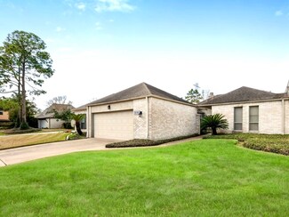 210 Buckingham Place, Stafford, TX 77477
