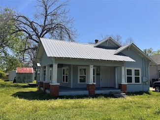 502 N Virginia St, Terrell, TX 75160