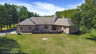 34714 S Cemetery Rd, Braidwood, IL 60408
