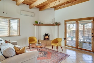 2992 Viaje Pavo Real, Santa Fe, NM 87505