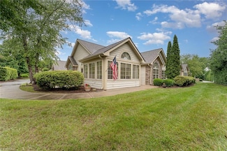 941 Eagle Rd Unit 16, Greensboro, NC 27407