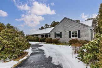 205 Greenland Cir, Dennis, MA 02641