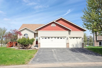 1115 Village St SE, New Prague, MN 56071