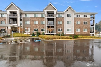 3803 17th St SW Unit 106, Puyallup, WA 98373