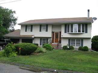 50 Bernard St, Chicopee, MA 01013