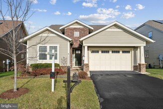 102 Cottontail Dr, Lake Frederick, VA 22630