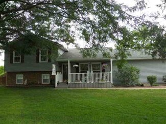1302 Windmill Dr, Lafayette, IN 47909