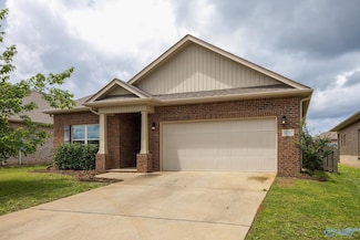 14797 Eva Cir, Athens, AL 35613
