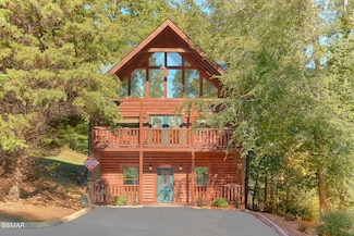304 Mountain Park Way, Pigeon Forge, TN 37863