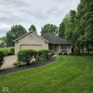 135 Park Place Dr, Brazil, IN 47834