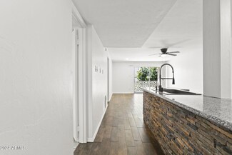 3314 N 68th St Unit 233W, Scottsdale, AZ 85251