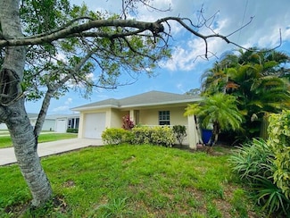 1270 11th Ct SW, Vero Beach, FL 32962
