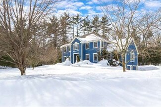 44 Saunders Ln, Rowley, MA 01969