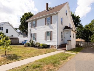 21 Chestnut St, Boston, MA 02108